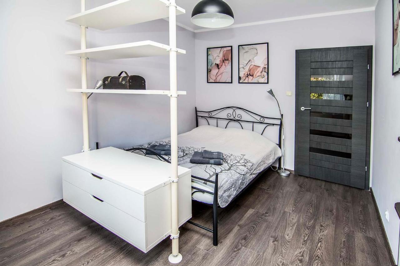 Apartament Nad Jeziorem Гижицко Екстериор снимка