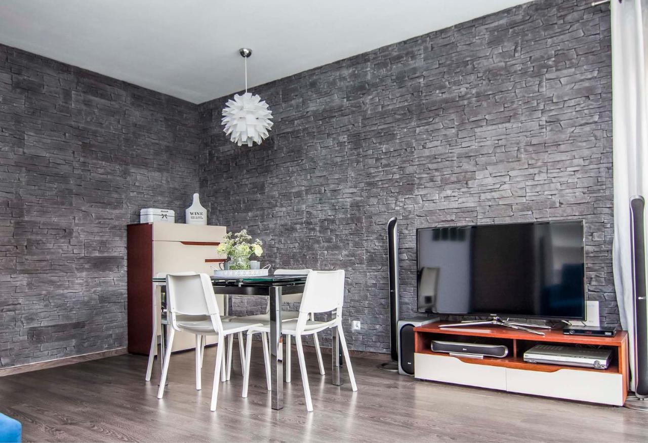 Apartament Nad Jeziorem Гижицко Екстериор снимка